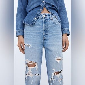 NWT Zara Distressed Mom Jeans Size 8 High Rise Classic Fit